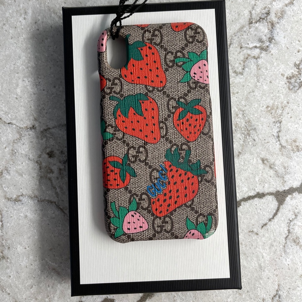 iPhone XR case with Gucci Strawberry
